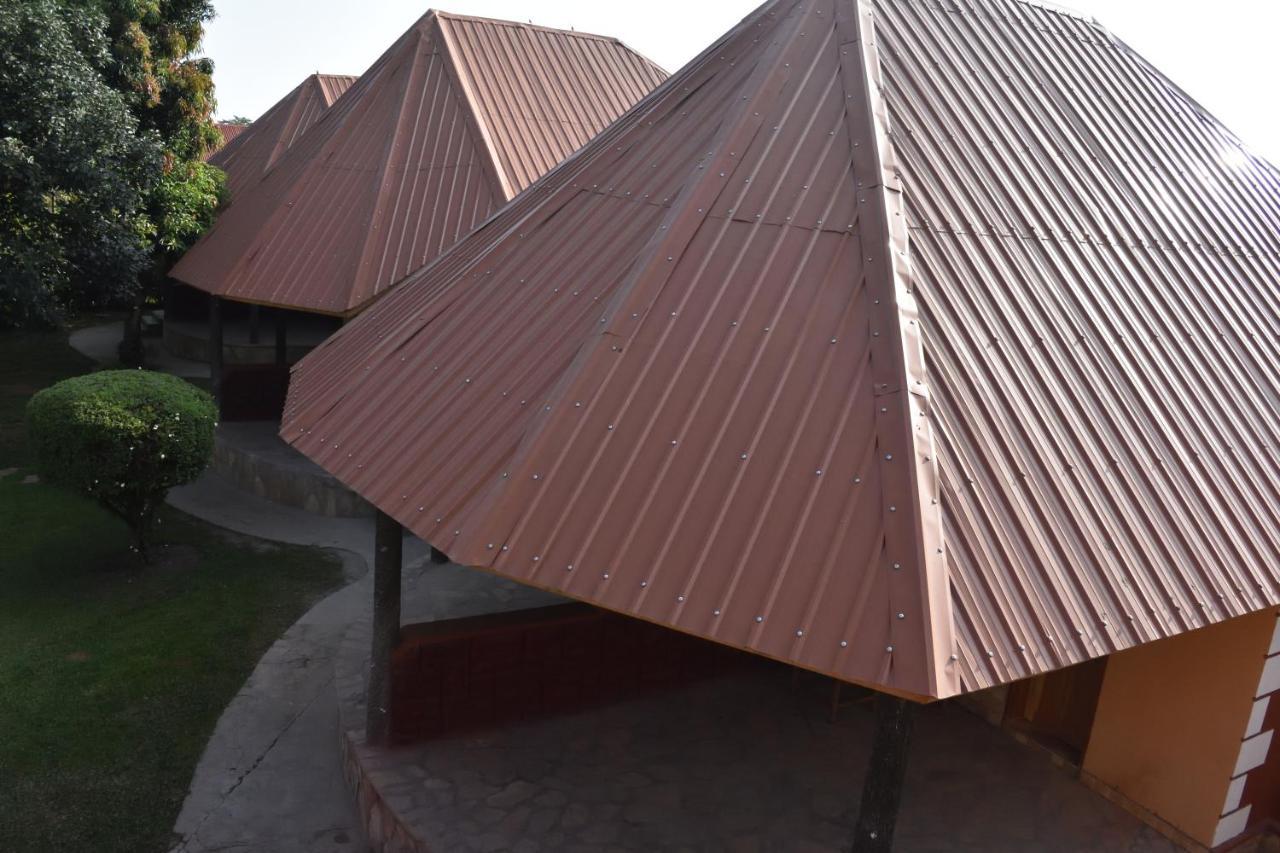Secrets Guest House Entebbe Esterno foto