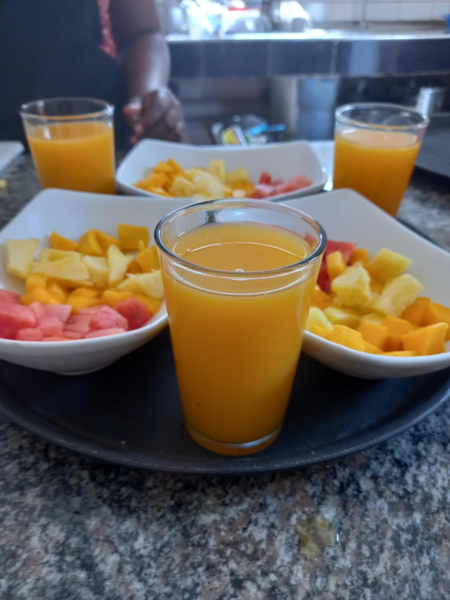 Secrets Guest House Entebbe Esterno foto